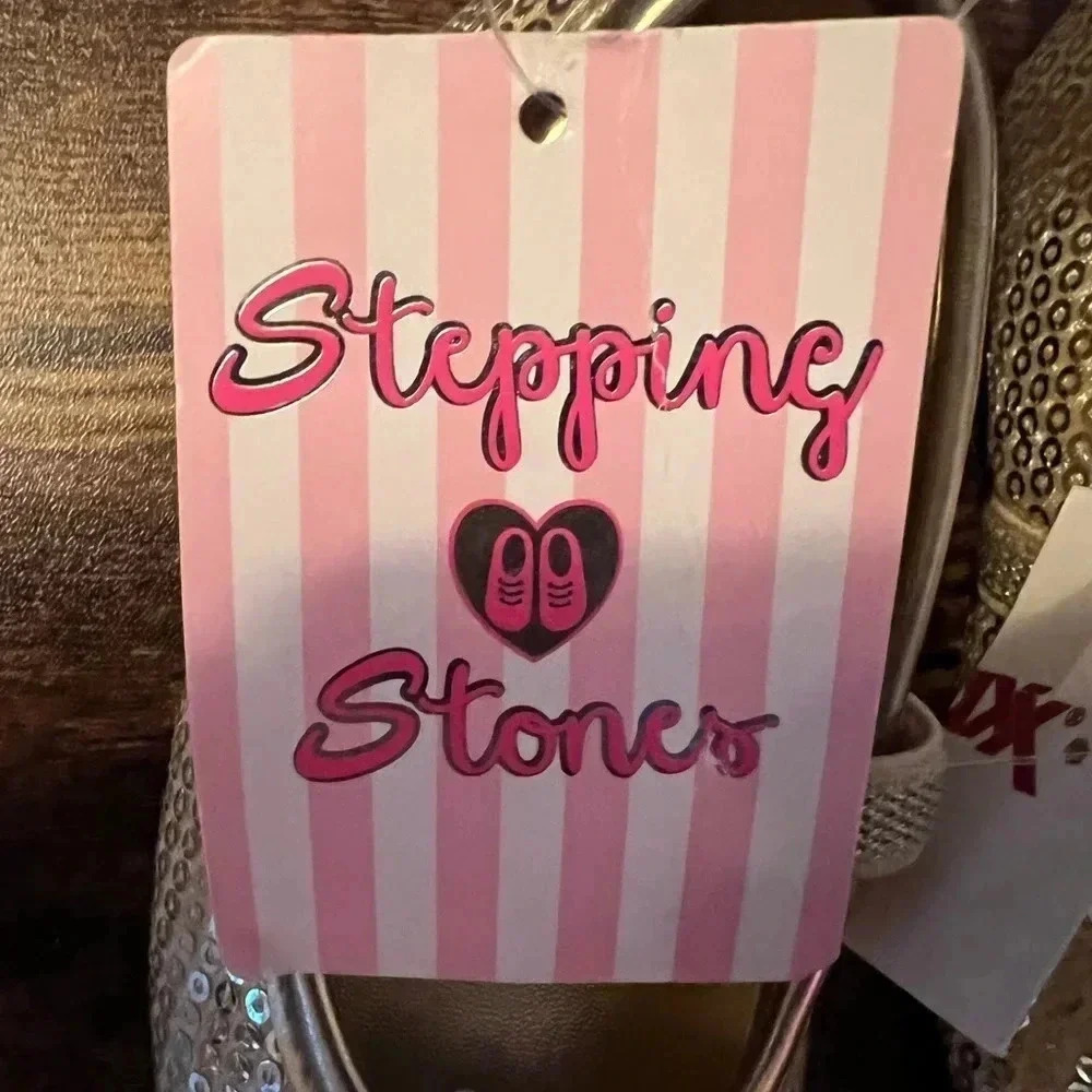 Stepping Stones | toddler girls dress shoes. Size: 18-24M, size-6 - Picture 2 of 11